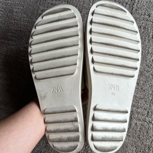 White fuzzy slides from ZARA - Picture 4 of 5